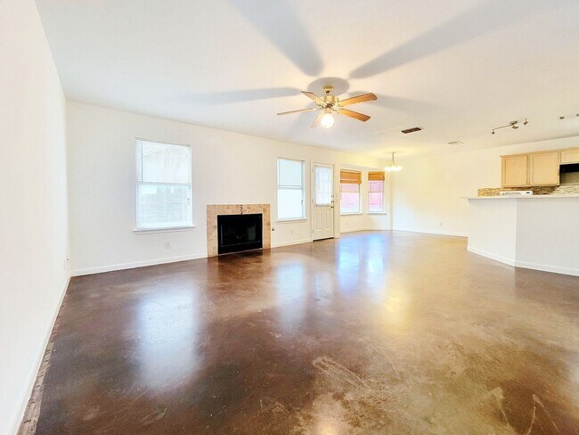 Building Photo - Beautiful 3/BR 2.5/BA Home for Rent in Austin!