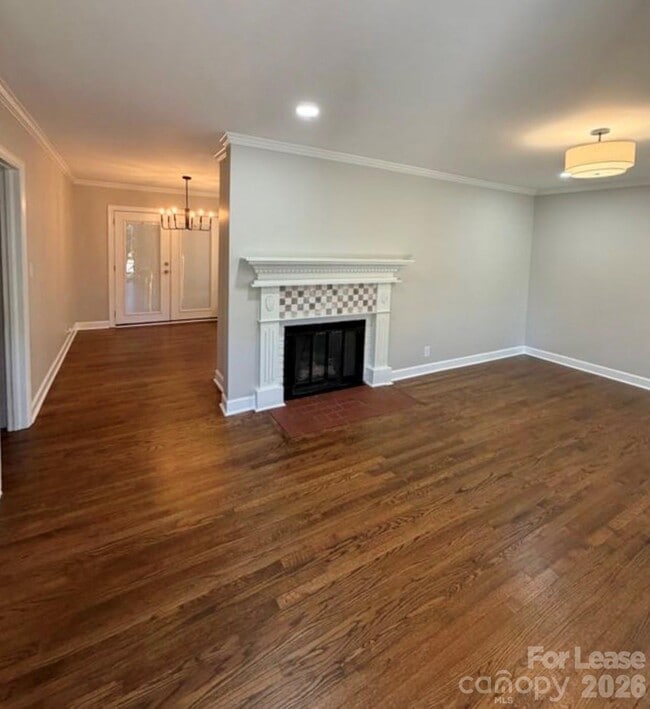 Building Photo - 4201 University Dr