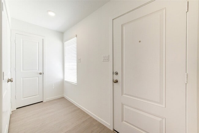 Building Photo - 26618 Pampas Grass Ln