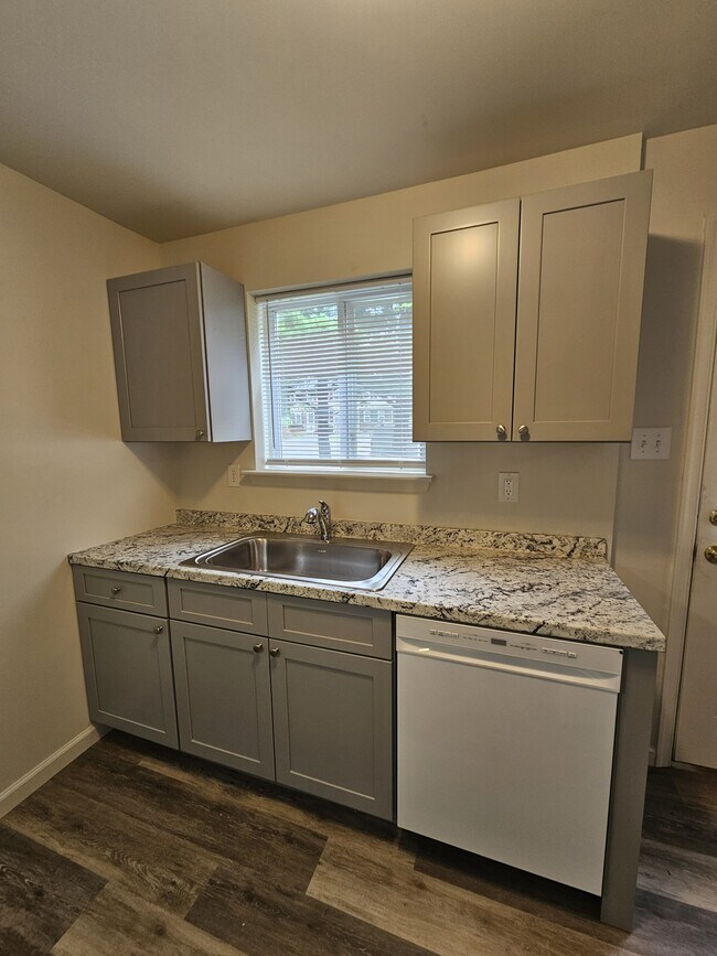 Building Photo - 20 Curlew Cir