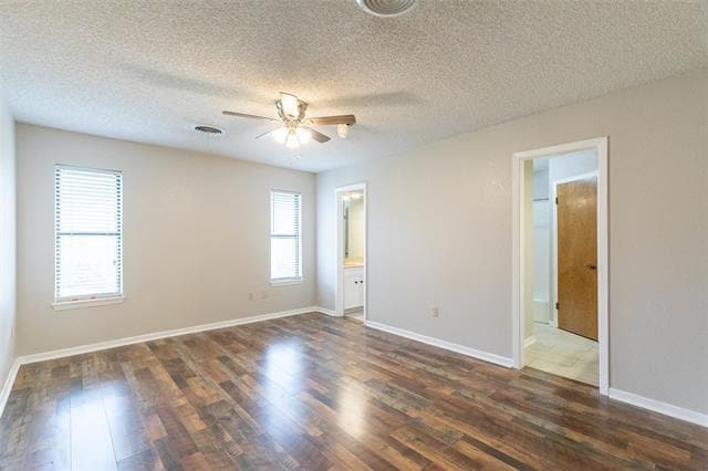 Building Photo - 3826 Crest Way