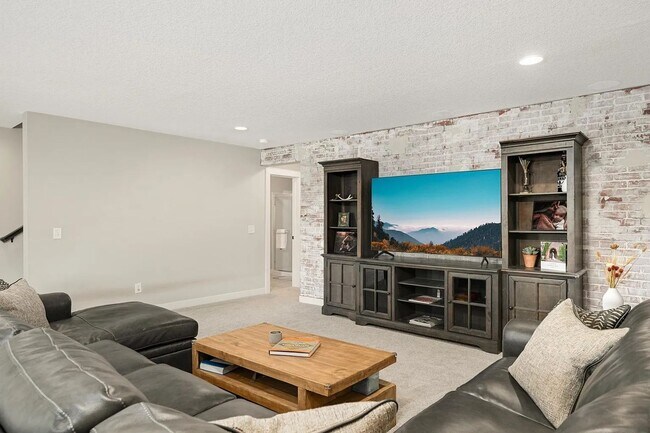 Building Photo - Absolutely stunning woodbury property for lease!