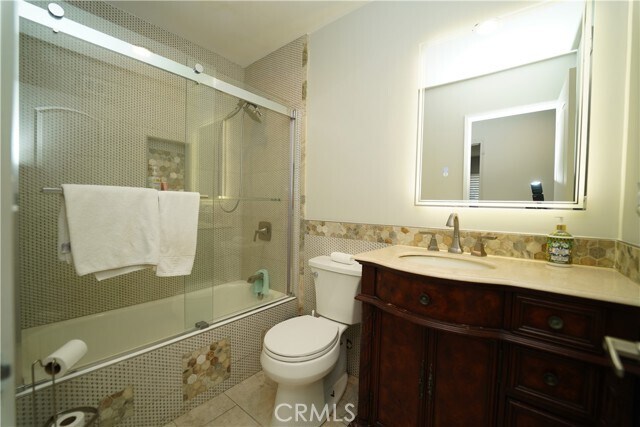 Building Photo - 4700 Topanga Canyon Blvd