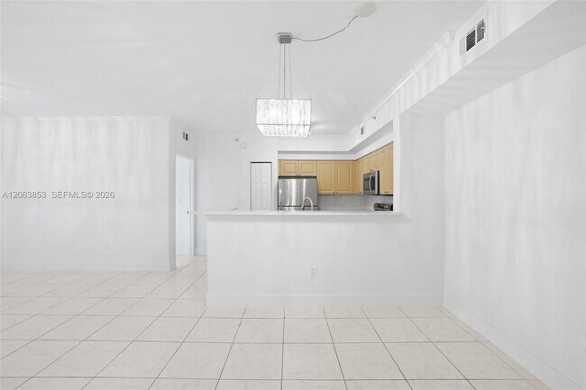 Building Photo - 6831 SW 44th St