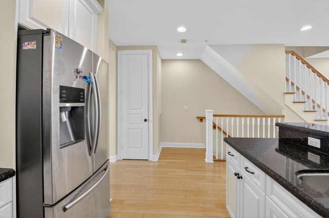 Building Photo - 1054 E Heritage Club Cir