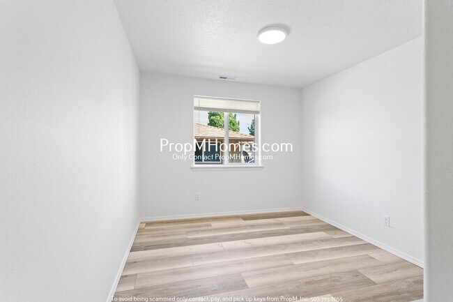 Building Photo - Brand New Home in Salem – 3BR with Central...