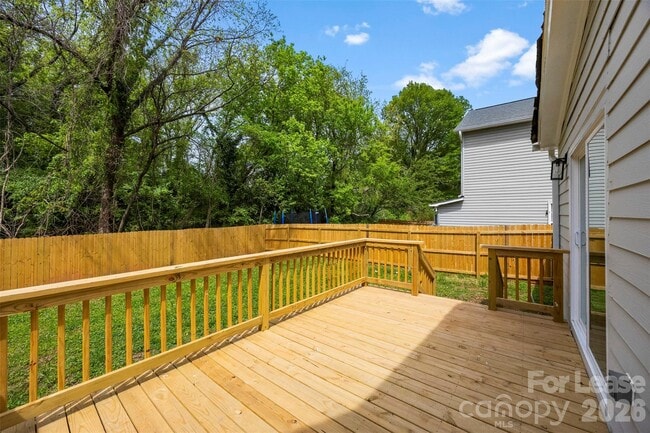 Building Photo - 2942 Reid Ave