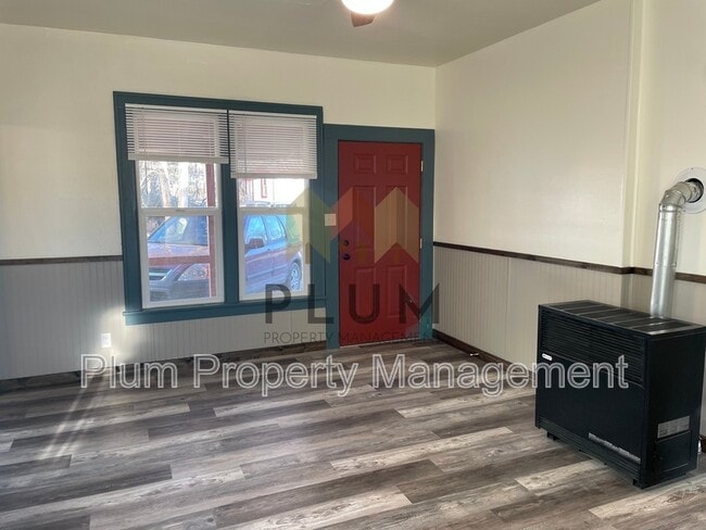 Building Photo - 1505 Sherwood St