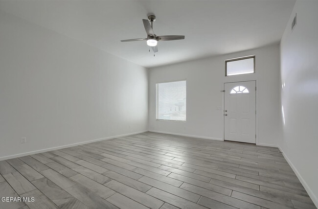 Building Photo - 840 Paseo Dulce Ave