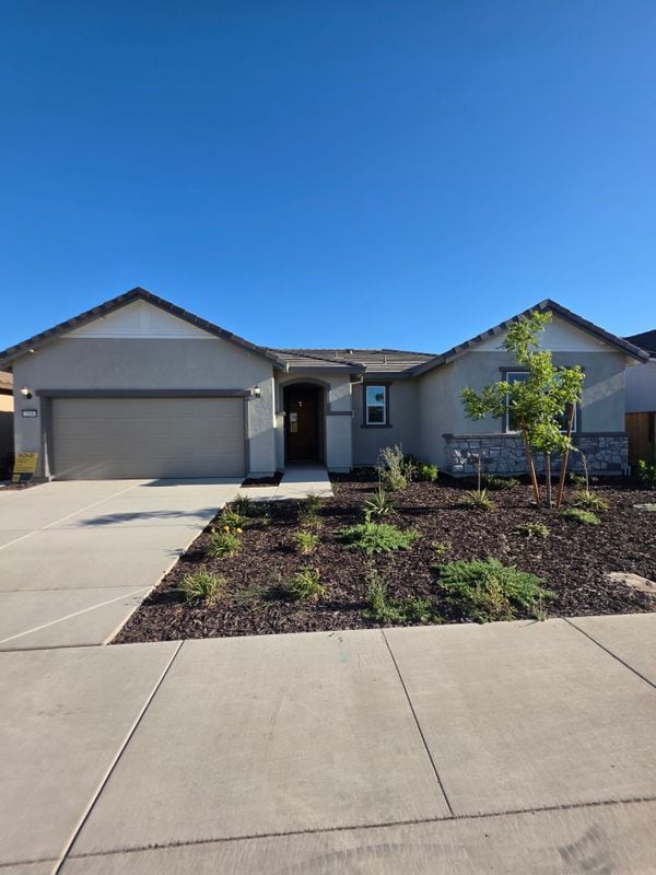 Building Photo - 2508 Oleander Dr