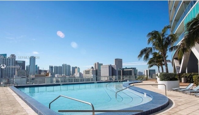 Building Photo - 888 Biscayne Blvd