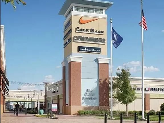 Building Photo - 705 Brecklin Ln