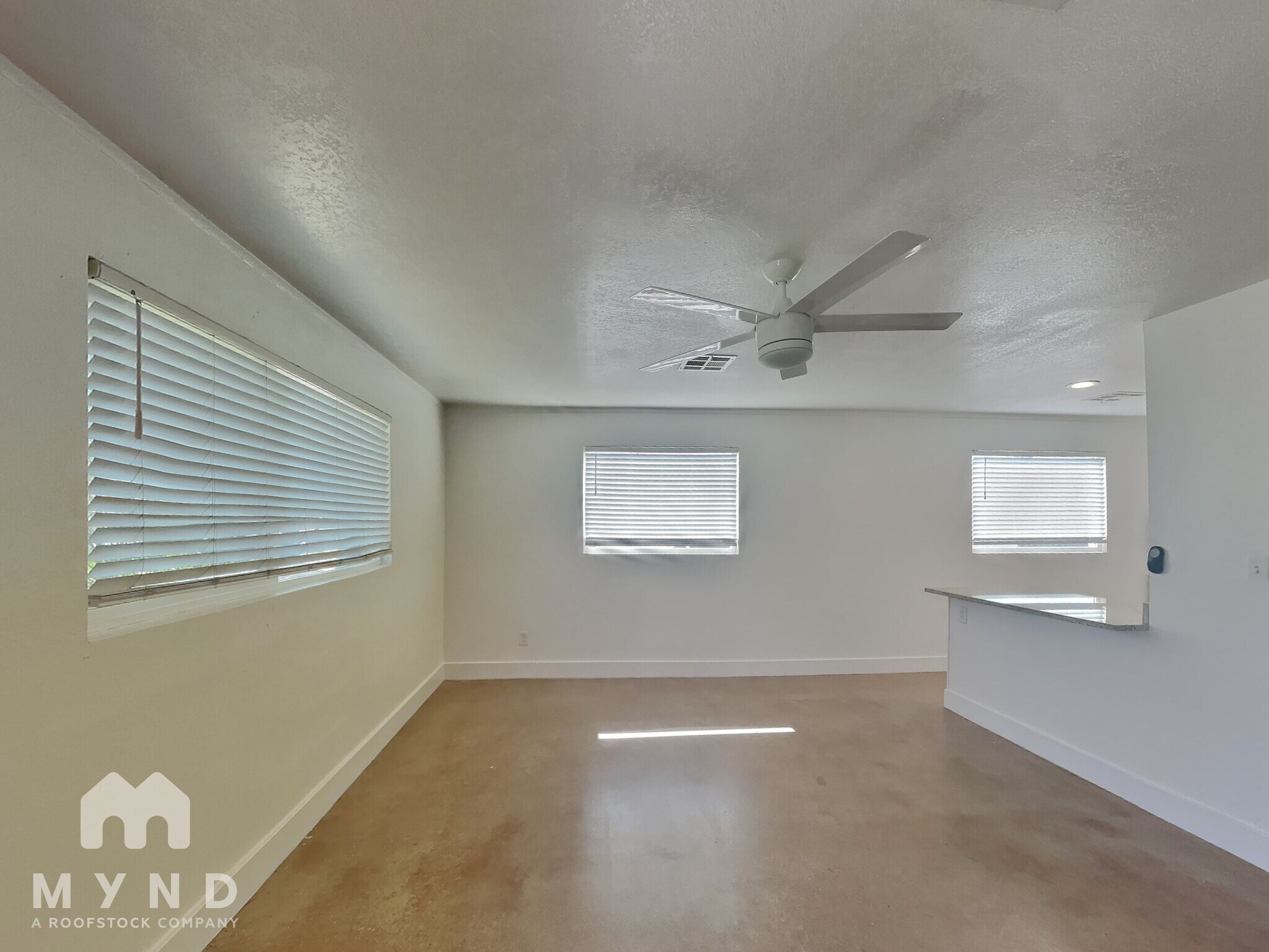 Building Photo - 4824 E Willetta St