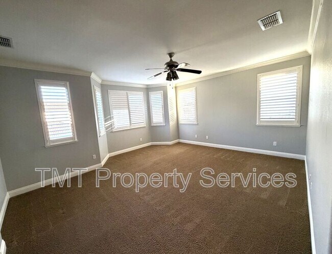 Building Photo - 6832 Salvaterra Cir