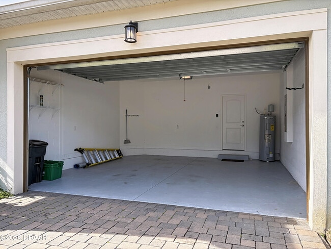 Building Photo - 5644 Estero Loop