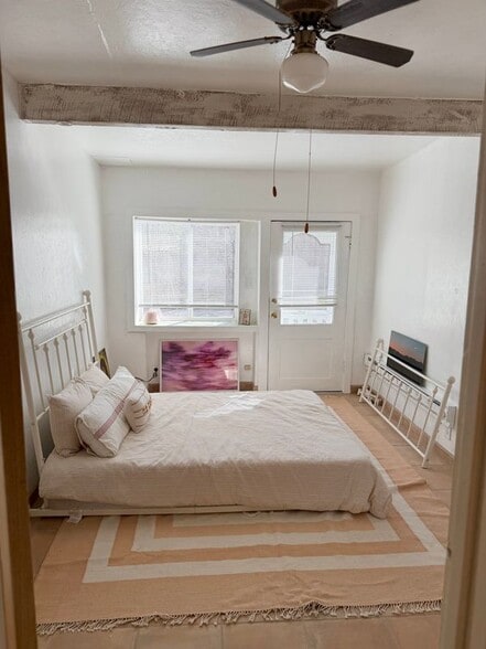 Building Photo - 408 Liebert St