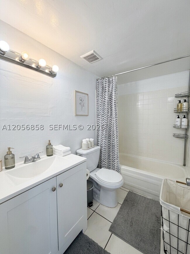 Building Photo - 5775 W 20th Ave