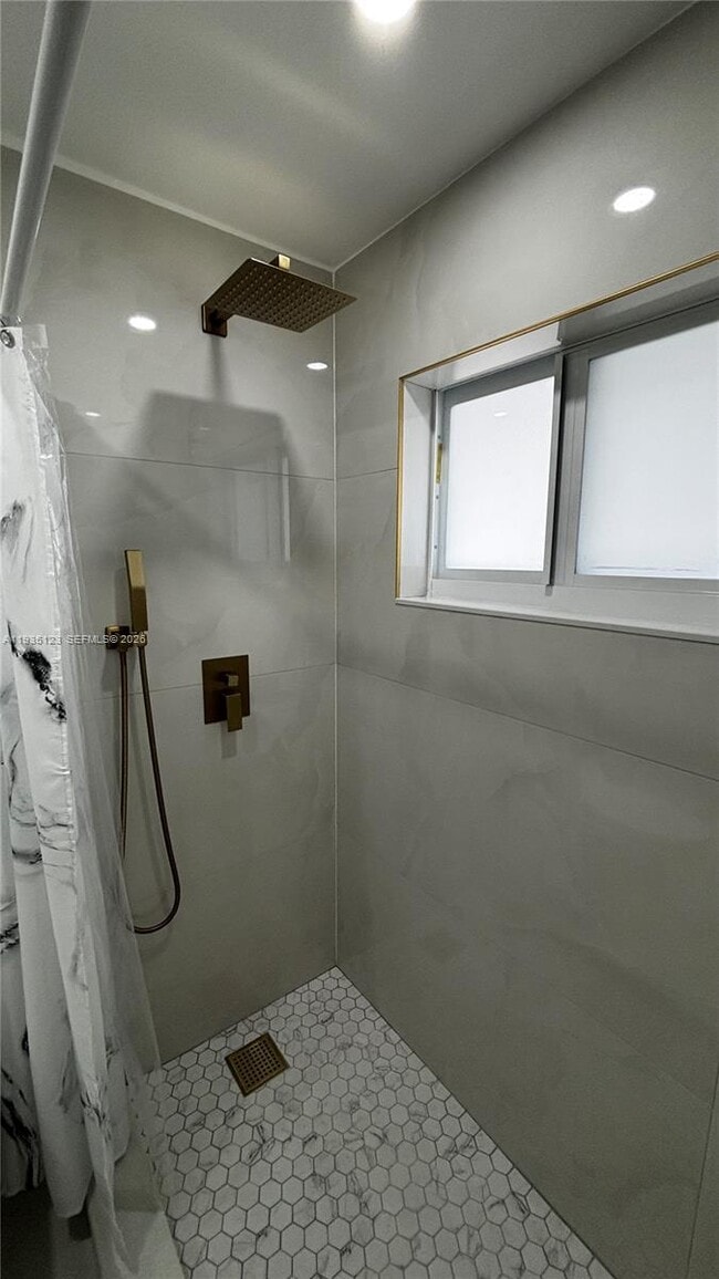 Building Photo - 14799 SW 71st Ln