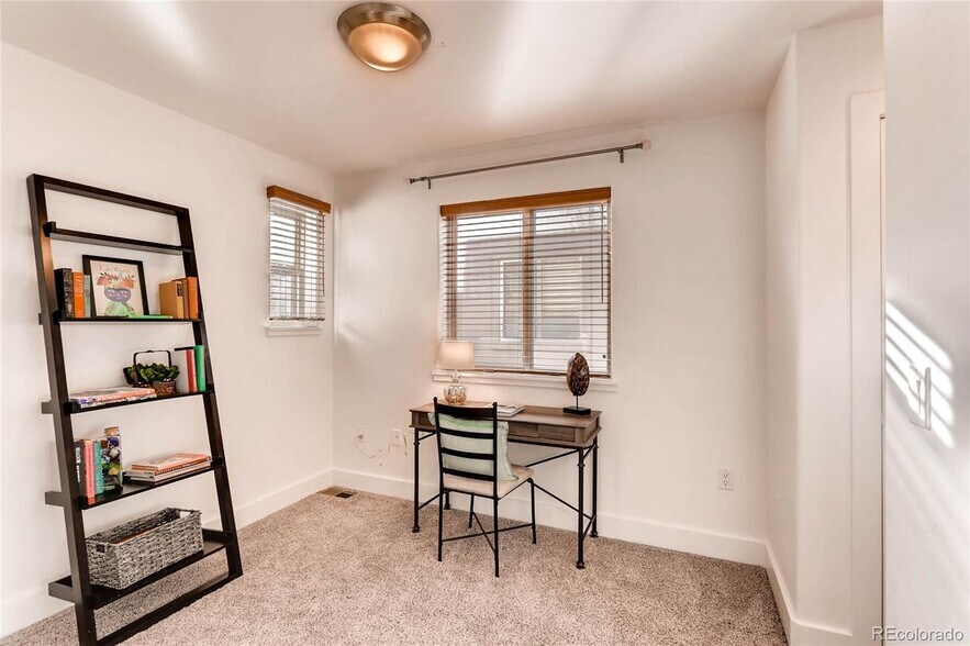 Bedroom 2 - 3317 W Hayward Pl
