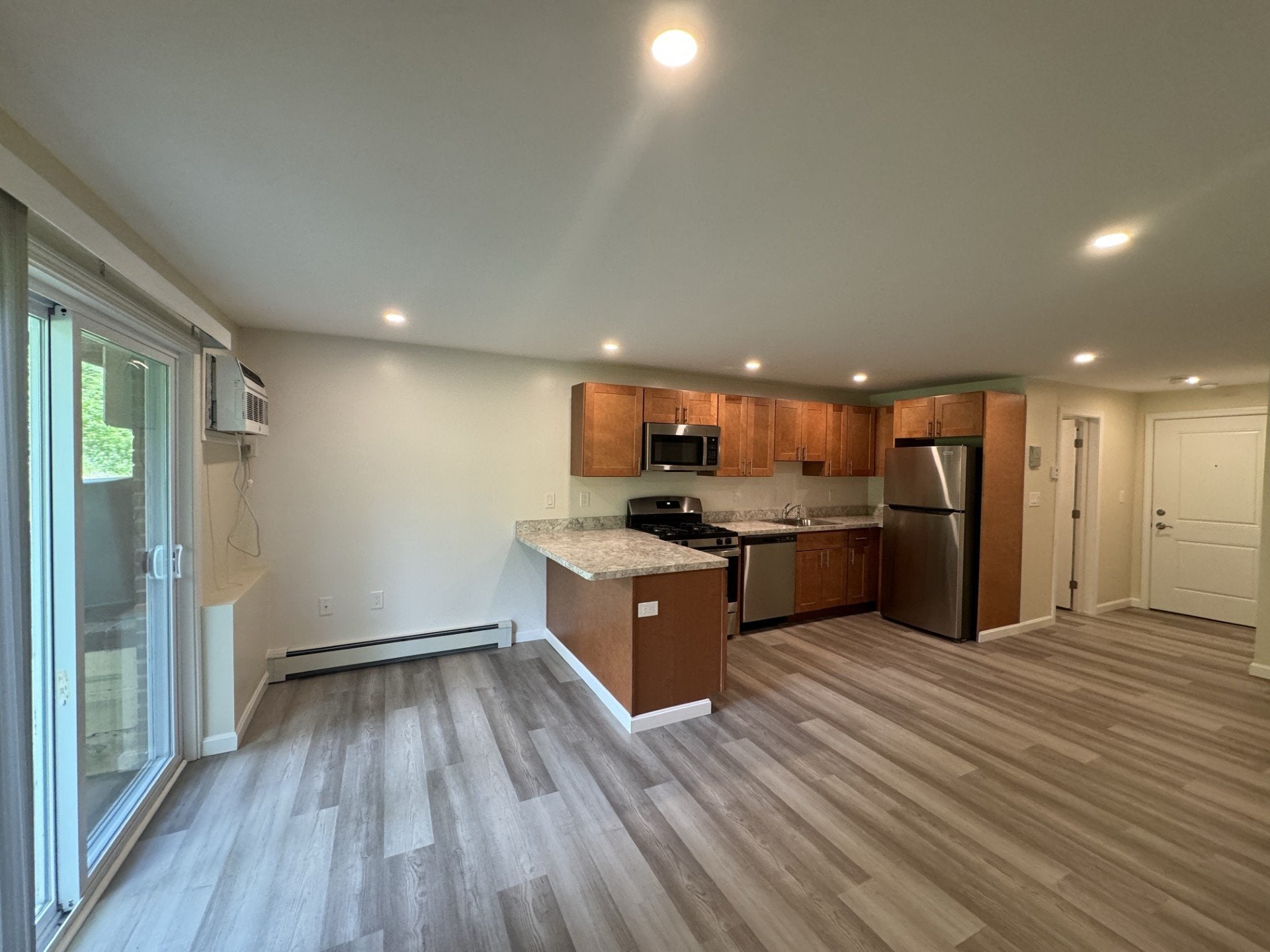 Building Photo - South Coast Landings