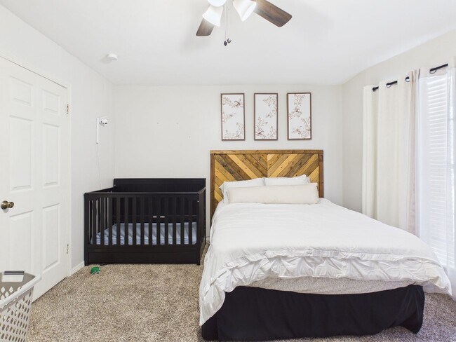 Building Photo - 7727 Cervin Dr