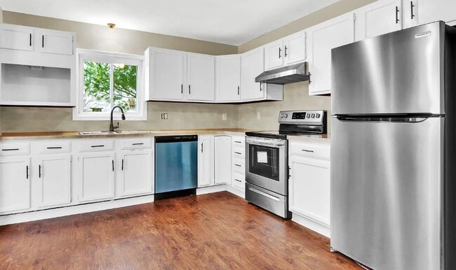 Building Photo - Bright 3 Bedroom, 2 Bath Home In East Pennsboro!