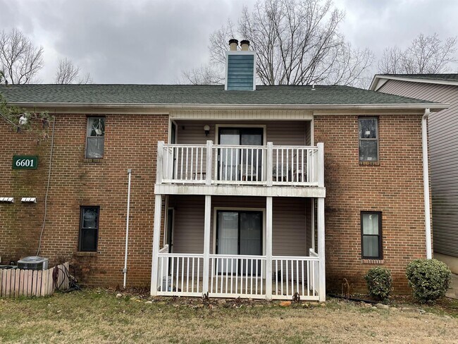 Primary Photo - 6601 Willow Pointe Dr NW