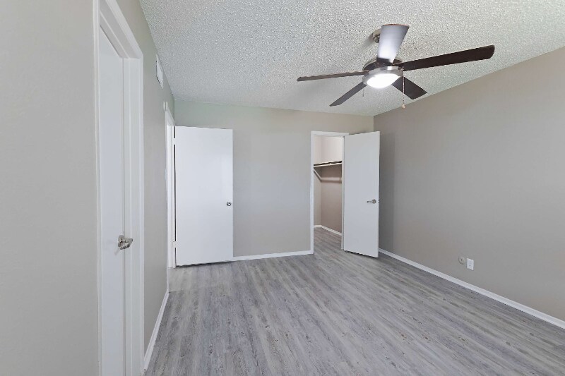 Building Photo - 531 Bedford Rd