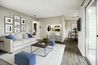 Building Photo - Leander