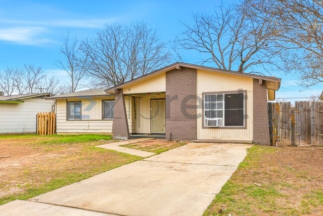 Building Photo - 6916 Shady Grove Dr