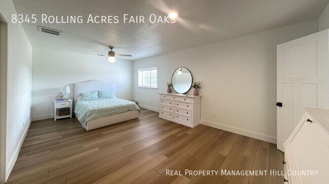 Building Photo - 8345 Rolling Acres Trail