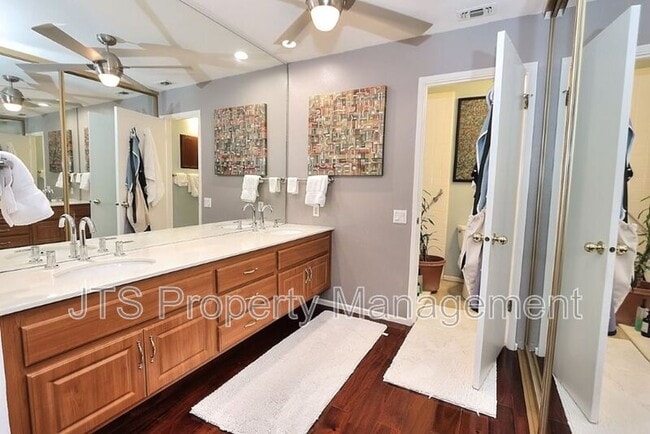 Building Photo - 2010 Promontory Point Ln