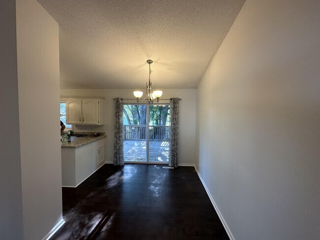 Building Photo - 3700 Bryant Cir