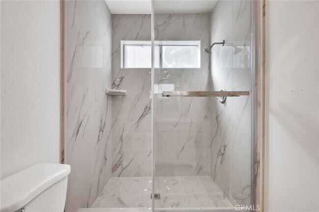 Building Photo - 3935 Bluff Pl