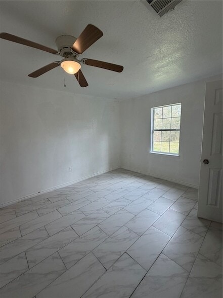 Building Photo - 9210 Tacquard Dr