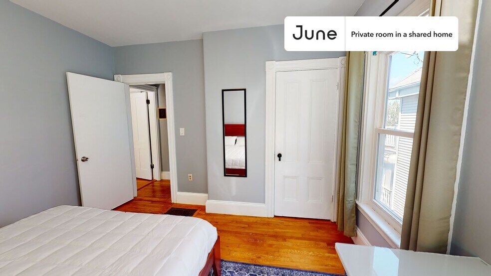 Building Photo - Room in Shared 7 bed/2 bath home in Allston