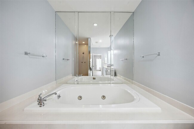 Building Photo - 3292 Holly Hall St