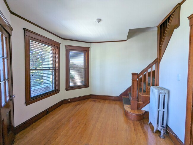 Building Photo - 138 North St