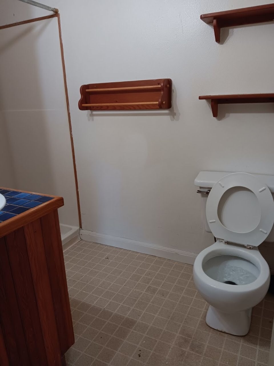 Building Photo - 430 S Holladay Dr