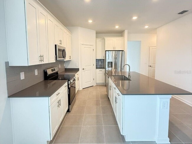 Building Photo - 4505 Ochos Rios Pl