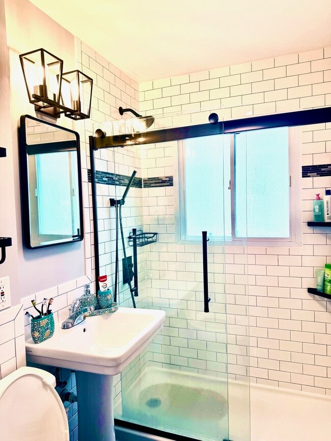 Building Photo - 24 Johnathan Rd