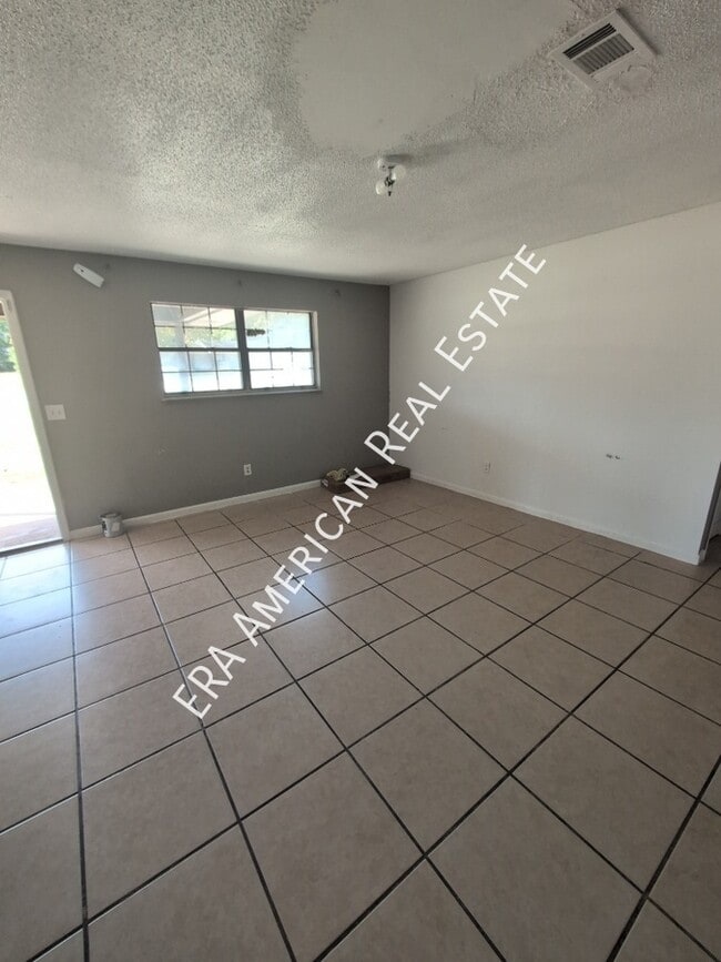 Building Photo - 1120 N 20th St