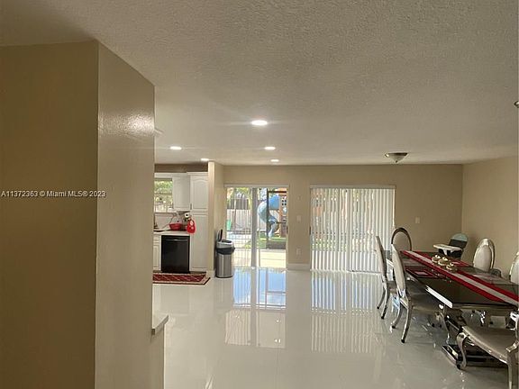 Building Photo - 8568 SW 211th Ter