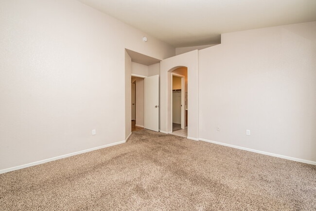 Building Photo - 5028 Monte Del Sol Ln