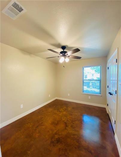 Building Photo - 2807 Terrace Dr