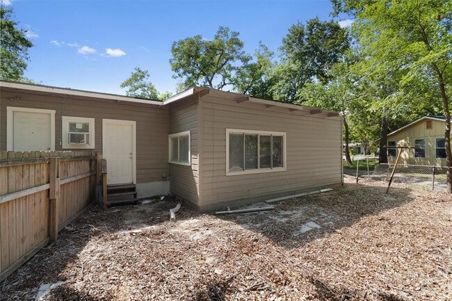Building Photo - 1012 Barbara Dr