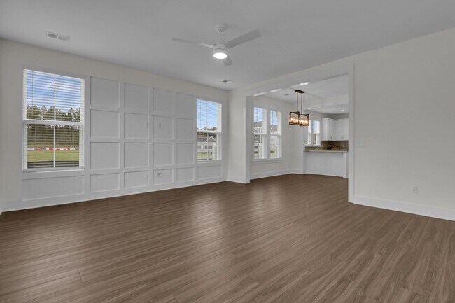 Building Photo - 268 Symphony Ave