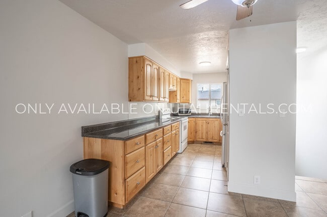 Building Photo - 338 Cedarwood Dr