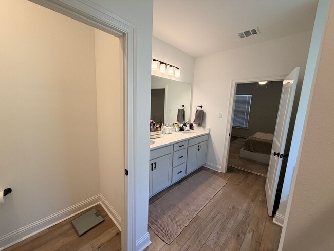 Building Photo - New Neighborhood.. Close to Barksdale Air Force Base..