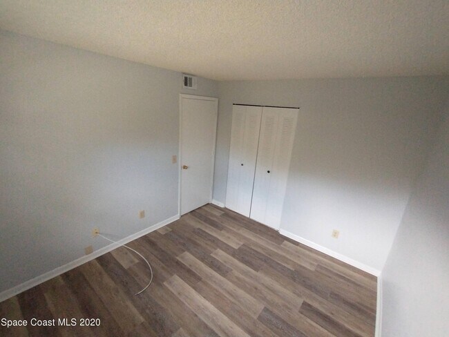 Building Photo - 1664 Sunny Brook Ln
